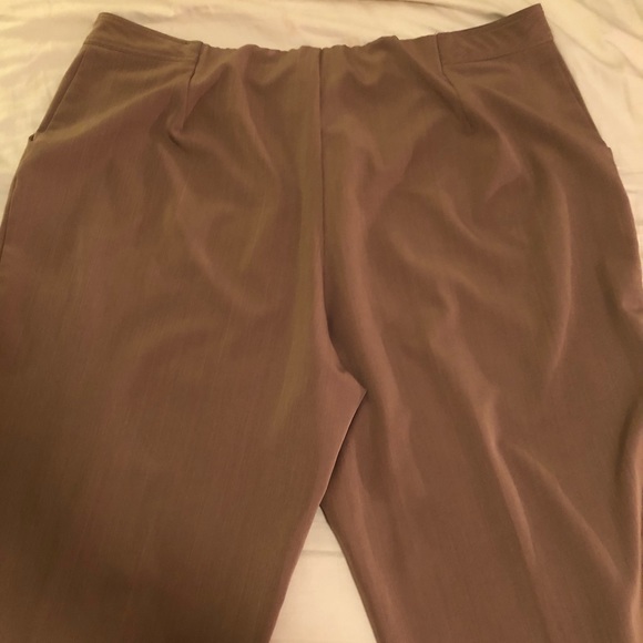 La Vita dress pants in a camel-ish taupe color. Unknown size. - Picture 2 of 4
